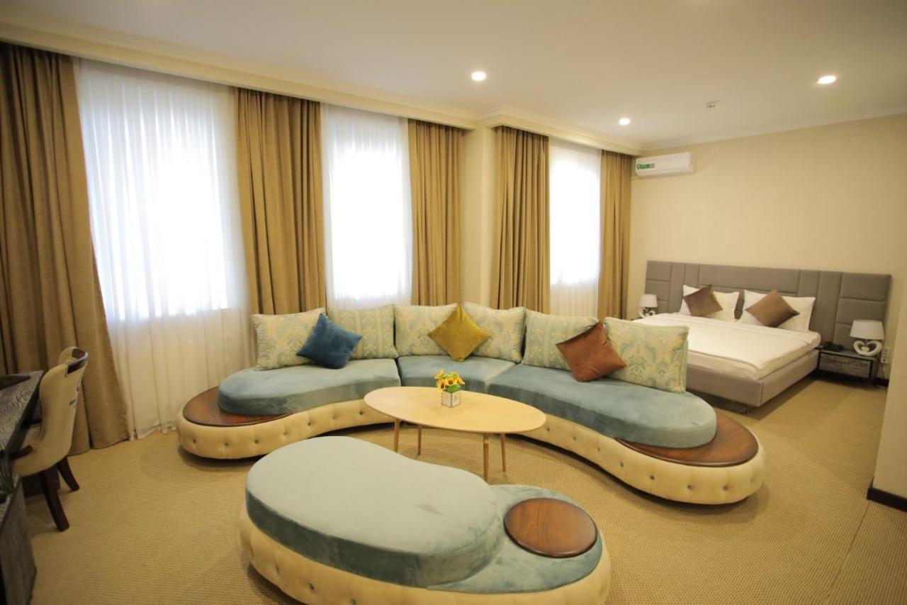 Grand Fergana Hotel Exterior photo